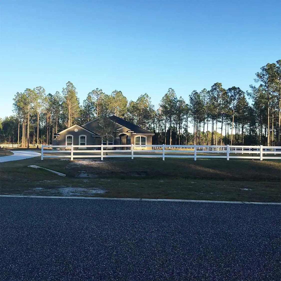 pasture fence installation Jacksonville FL